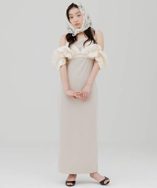 SENEE(セニー)の「tight cami onepiece (タイトキャミワンピース)(ワンピース・レディース・ベージュ/ブラック・FREE/SMALL/MEDIUM)」の13枚目の写真