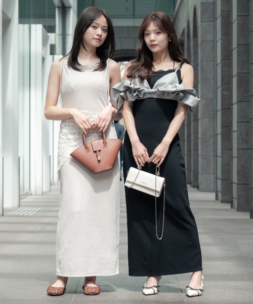 SENEE(セニー)の「tight cami onepiece (タイトキャミワンピース)(ワンピース・レディース・ベージュ/ブラック・FREE/SMALL/MEDIUM)」の20枚目の写真