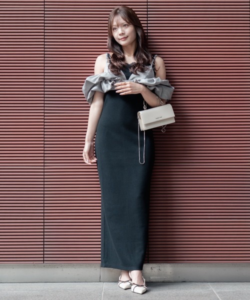SENEE(セニー)の「tight cami onepiece (タイトキャミワンピース)(ワンピース・レディース・ベージュ/ブラック・FREE/SMALL/MEDIUM)」の22枚目の写真