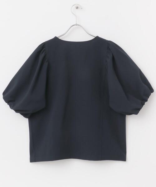 ITEMS URBANRESEARCH(アイテムズ アーバンリサーチ)の「サッカーボリュームスリーブプルオーバー(シャツ/ブラウス・レディース・ホワイト/ベージュ/ネイビー・FREE)」の12枚目の写真