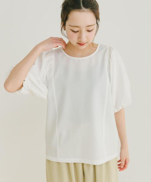 ITEMS URBANRESEARCH(アイテムズ アーバンリサーチ)の「サッカーボリュームスリーブプルオーバー(シャツ/ブラウス・レディース・ホワイト/ベージュ/ネイビー・FREE)」の16枚目の写真