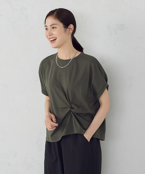 COMME CA ISM(コムサイズム)の「【接触冷感】ツイストタック Tシャツ(Tシャツ/カットソー・レディース・ホワイト/ブラック/カーキ・MEDIUM/LARGE)」の19枚目の写真