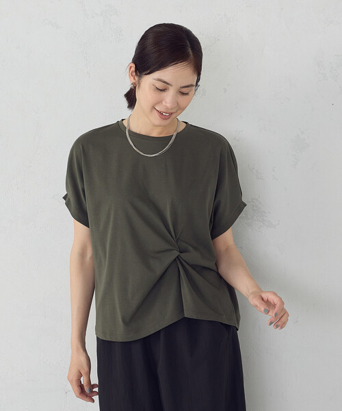 COMME CA ISM(コムサイズム)の「【接触冷感】ツイストタック Tシャツ(Tシャツ/カットソー・レディース・ホワイト/ブラック/カーキ・MEDIUM/LARGE)」の20枚目の写真