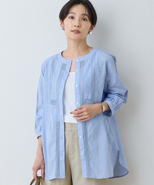 DECOY SINCE 1981（デコイシンスイチキュウハチイチ）の「レース刺しゅうブラウス（シャツ/ブラウス・レディース・ホワイト/ネイビー/サックスブルー・9号/11号/13号）」の3枚目の写真