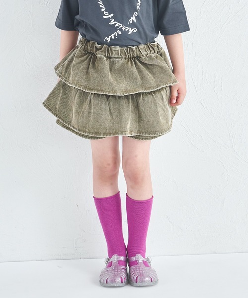 pairmanon（ペアマノン）の「ケミカル カラー ティアード デニムスカッツ（デニムパンツ・キッズ・ブラウン/ピンク/カーキ・100/140/130/110/120/90/150）」の2枚目の写真