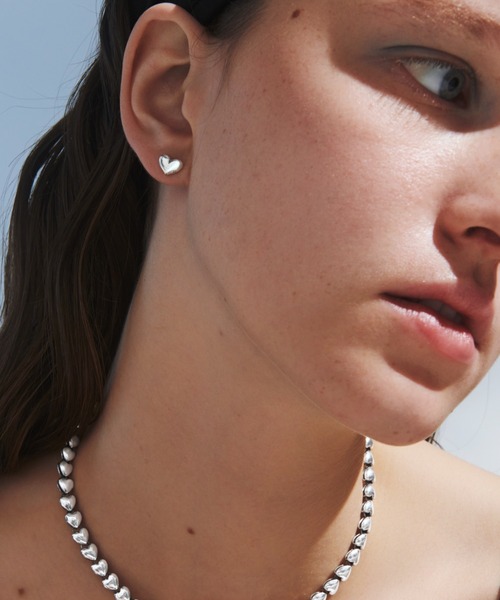 quip queint(クイップクエイント)の「【quip queint】chunky heart stud pirce/チャンキー ハート スタッド ピアス(ピアス(両耳用)・レディース・シルバー・FREE)」の6枚目の写真