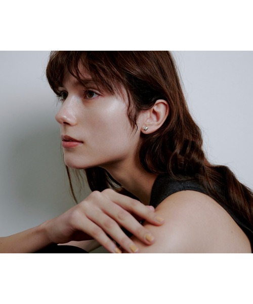 quip queint(クイップクエイント)の「【quip queint】chunky heart stud pirce/チャンキー ハート スタッド ピアス(ピアス(両耳用)・レディース・シルバー・FREE)」の8枚目の写真