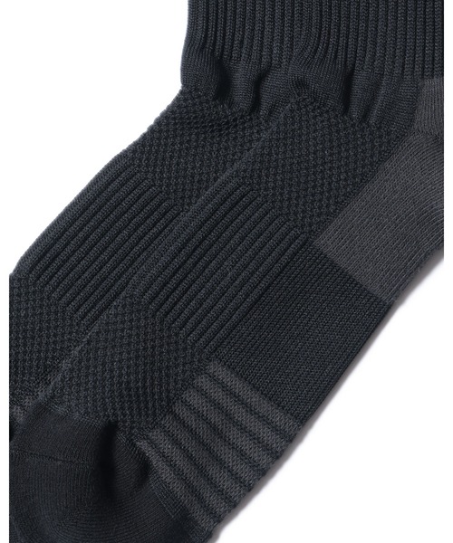 F.C.Real Bristol（エフシーレアルブリストル）の「SHORT GAME SOCKS（ソックス/靴下・メンズ・ブラック/ホワイト・MEDIUM/LARGE）」の4枚目の写真
