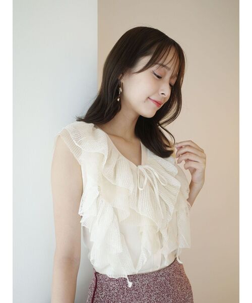 LAGUNAMOON（ラグナムーン）の「メッシュフリルノースリニットプルオーバー（ニット/セーター・レディース・ブラック/アイボリー/ボルドー・FREE）」の22枚目の写真