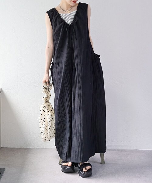 w closet（ダブルクローゼット）の「【前後2WAY/3色展開】ノースリリボンワンピース（ワンピース・レディース・イエロー/オフホワイト/ブラック・FREE）」の2枚目の写真