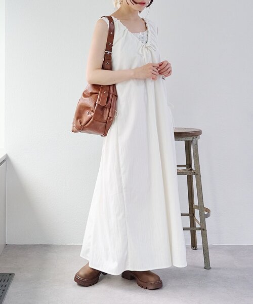 w closet（ダブルクローゼット）の「【前後2WAY/3色展開】ノースリリボンワンピース（ワンピース・レディース・イエロー/オフホワイト/ブラック・FREE）」の12枚目の写真