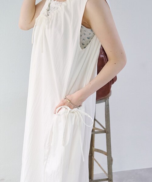 w closet（ダブルクローゼット）の「【前後2WAY/3色展開】ノースリリボンワンピース（ワンピース・レディース・イエロー/オフホワイト/ブラック・FREE）」の21枚目の写真