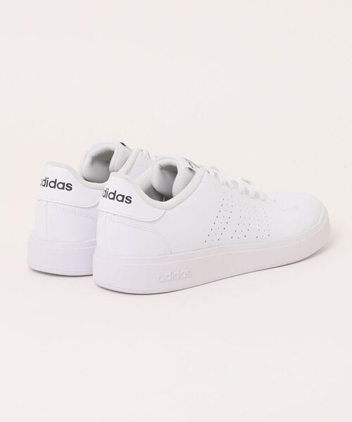 adidas(アディダス)の「adidas アディダス ADVANCOURT BASE 2.0 U メンズスニーカー(アドバンコートベース2.0U) IG9183 フットウェアホワイト/フットウェアホワイト/シャドーネイビー(スニーカー・メンズ・ホワイト・26.0cm/27.0cm/28.0cm/29.0cm/25.5cm/26.5cm/27.5cm/28.5cm/30.0cm/31cm)」の2枚目の写真