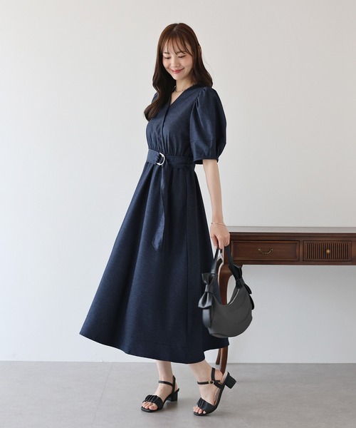 BLUEEAST(ブルーイースト)の「デニムライクカシュクールワンピース(ワンピース・レディース・ネイビー/ブラック・MEDIUM)」の9枚目の写真