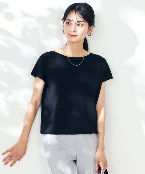 a.v.v(アーヴェヴェ)の「【接触冷感/UVカット】フレンチスリーブ美ラクるサマーニット(ニット/セーター・レディース・ブラック/アイボリー/ブルー/ベージュ・38/40/36/42/34)」の17枚目の写真