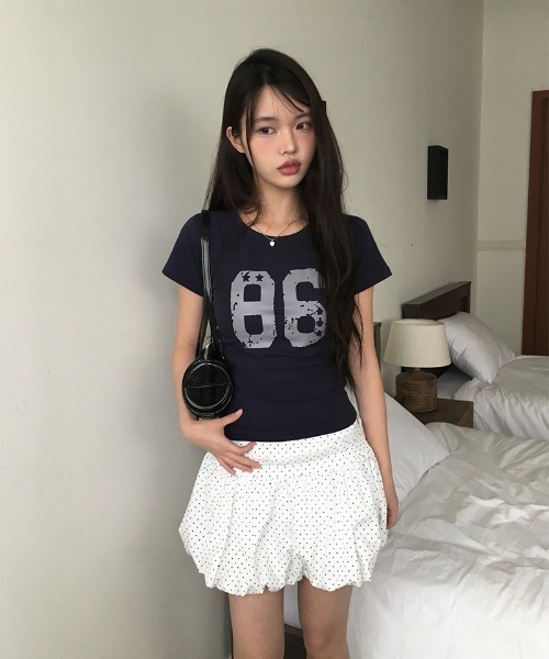 anyonemore(エニワンモア)の「86ナンバーレタリングスリム半袖Tシャツ(Tシャツ/カットソー・レディース・ネイビー/ホワイト/ブラック・FREE)」の12枚目の写真