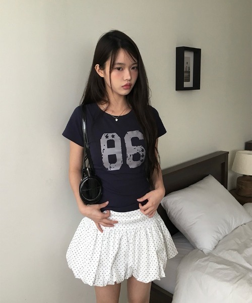 anyonemore(エニワンモア)の「86ナンバーレタリングスリム半袖Tシャツ(Tシャツ/カットソー・レディース・ネイビー/ホワイト/ブラック・FREE)」の11枚目の写真