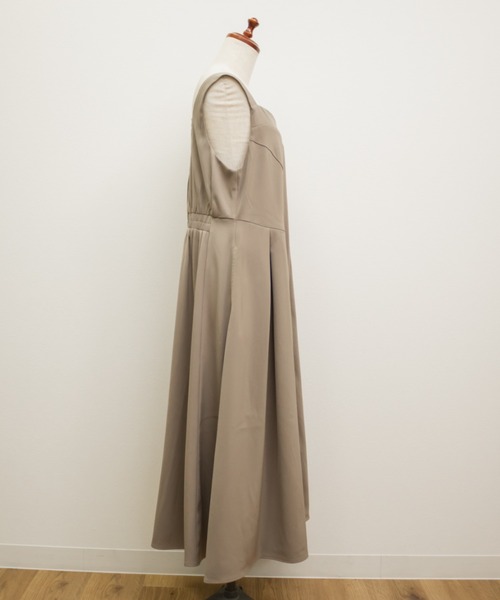 CLETTE(クレット)の「ハートネックジャンスカワンピース(ワンピース・レディース・ブラック/ベージュ/グレー・LL/3L/4L)」の13枚目の写真