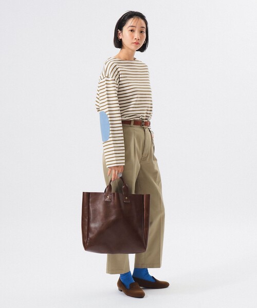 BEAMS BOY（ビームスボーイ）の「ハンド レザー バッグ（トートバッグ・レディース・ブラック/ブラウン・ONE SIZE）」の11枚目の写真