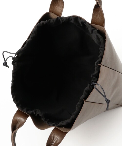 BEAMS BOY（ビームスボーイ）の「ハンド レザー バッグ（トートバッグ・レディース・ブラック/ブラウン・ONE SIZE）」の13枚目の写真