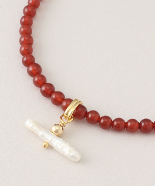 JOURNAL STANDARD（ジャーナルスタンダード）の「【SANDRALEXANDRA/サンドラアレキサンドラ】 NEW - PEARLSTONE NECKLACE（ネックレス・レディース・レッド・FREE）」の5枚目の写真