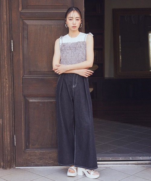 earth music&ecology（アースミュージックアンドエコロジー）の「タックホックデニムパンツ（デニムパンツ・レディース・ブラック/その他14/ライトインディゴブルー・S/M）」の9枚目の写真