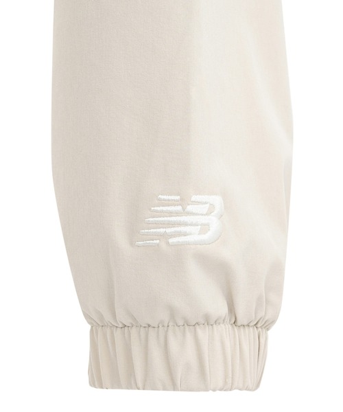 NEW BALANCE（ニューバランス）の「ウーブントラックジャケット 裏メッシュ（ジャージ・メンズ・グレイッシュベージュ/ネイビー/ブラック・LARGE/X-LARGE/XX-LARGE/SMALL/MEDIUM）」の11枚目の写真