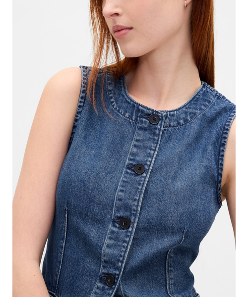 GAP（ギャップ）の「ウルトラソフトデニム ロングラインベスト（ベスト・レディース・インディゴブルー・XS/S/M/L/XXS）」の4枚目の写真