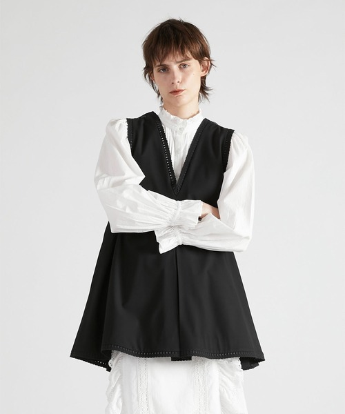 crinkle crinkle crinkle（クリンクルクリンクルクリンクル）の「【crinkle crinkle crinkle】scallop tunic/スカラップチュニック（シャツ/ブラウス・レディース・ブラック/グレー・FREE）」の2枚目の写真