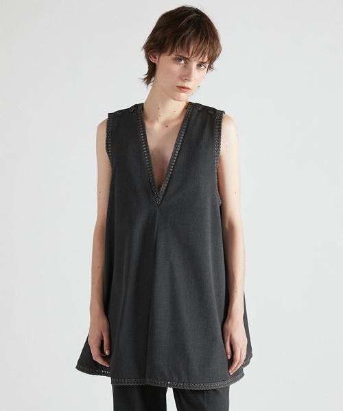 crinkle crinkle crinkle（クリンクルクリンクルクリンクル）の「【crinkle crinkle crinkle】scallop tunic/スカラップチュニック（シャツ/ブラウス・レディース・ブラック/グレー・FREE）」の11枚目の写真