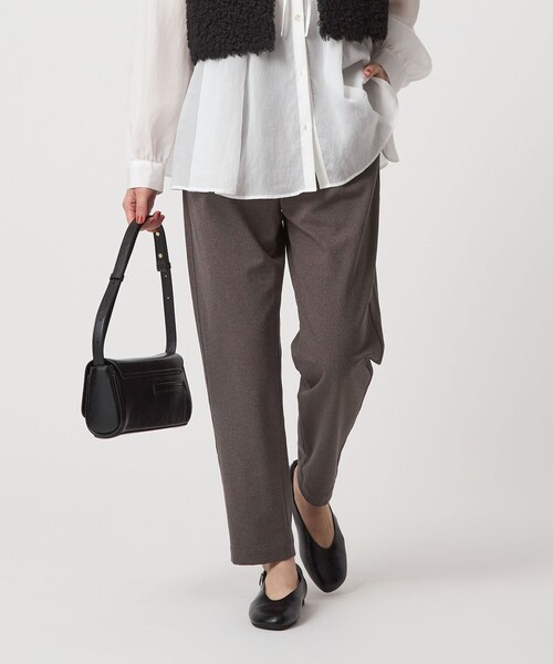 green label relaxing（グリーンレーベルリラクシング）の「［size SHORT/TALLあり］オルマイ ウラキモウ テーパード パンツ（その他パンツ・レディース・オフホワイト/ブラック/その他2/その他1/モカ/ベージュ・TALL/44/42/40/38/36/34/SHORT）」の6枚目の写真