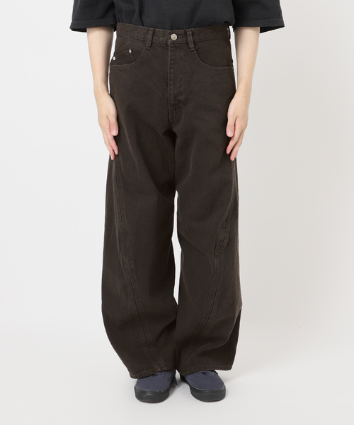 NVRFRGT(ネヴァーフォーゲット)の「NVRFRGT / ネヴァーフォーゲット 3D TWISTED WIDE LEG JEANS DARK(デニムパンツ・メンズ・チャコールグレー/ブラウン・1/2/3)」の17枚目の写真