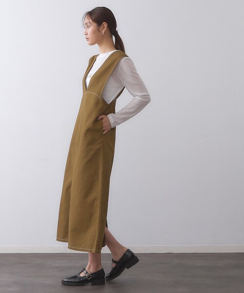 OPAQUE.CLIP(オペークドットクリップ)の「シアーラウンドネックカットソー【洗濯機洗い可】(Tシャツ/カットソー・レディース・ホワイト/チャコールグレー/ブラック/ライトイエロー系・38/40/42)」の7枚目の写真