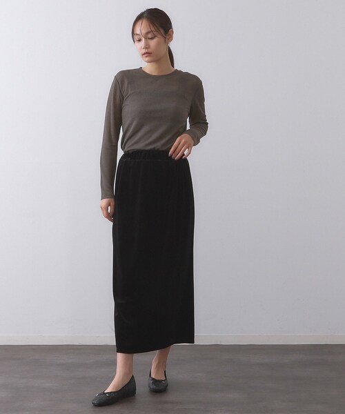 OPAQUE.CLIP(オペークドットクリップ)の「シアーラウンドネックカットソー【洗濯機洗い可】(Tシャツ/カットソー・レディース・ホワイト/チャコールグレー/ブラック/ライトイエロー系・38/40/42)」の10枚目の写真