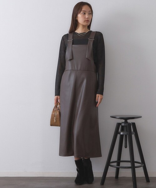 OPAQUE.CLIP(オペークドットクリップ)の「シアーラウンドネックカットソー【洗濯機洗い可】(Tシャツ/カットソー・レディース・ホワイト/チャコールグレー/ブラック/ライトイエロー系・38/40/42)」の14枚目の写真