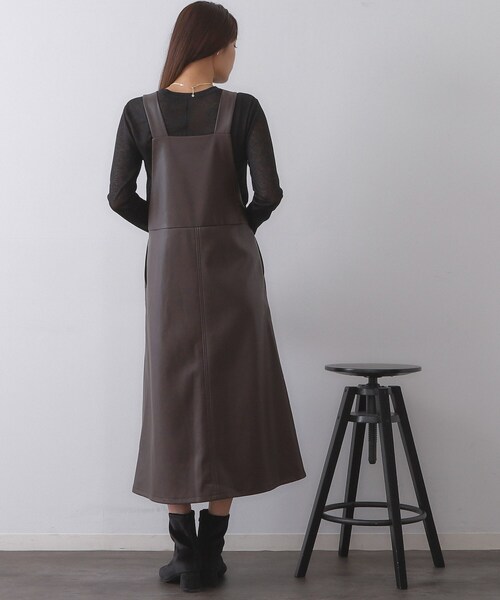 OPAQUE.CLIP(オペークドットクリップ)の「シアーラウンドネックカットソー【洗濯機洗い可】(Tシャツ/カットソー・レディース・ホワイト/チャコールグレー/ブラック/ライトイエロー系・38/40/42)」の15枚目の写真