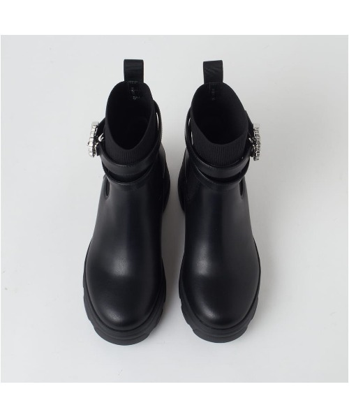 +diana（プラスダイアナ）の「【軽量】クリスタルバックル ショートブーツ（ブーツ・レディース・ブラック/アイボリー・21.5cm/22.0cm/22.5cm/23.0cm/23.5cm/24.0cm/24.5cm/25.0cm/25.5cm）」の8枚目の写真