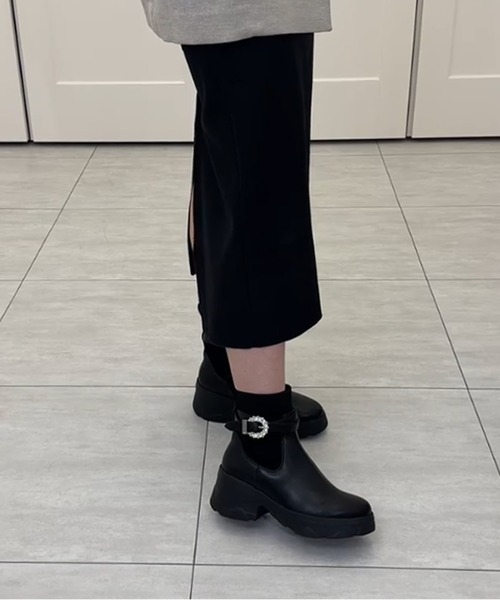 軽量】クリスタルバックル ショートブーツ（ブーツ）｜+diana（プラス