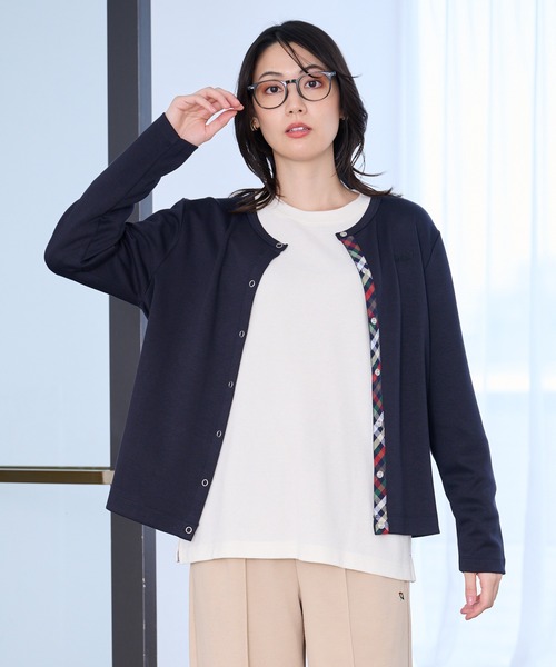 Arnold Palmer（アーノルドパーマー）の「カットポンチ コンパクトカーディガン（カーディガン/ボレロ・レディース・ネイビー/ライトベージュ/レッド・M/S/L）」の6枚目の写真