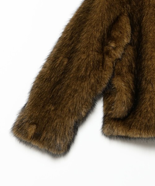 Ray BEAMS（レイビームス）の「フェイクファー ショート ブルゾン（ブルゾン・レディース・ダークブラウン/シルバー・0/1）」の10枚目の写真