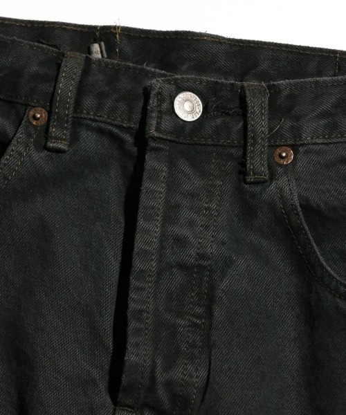 Levi's(リーバイス)の「THRIFTY LOOK スリフティルック / BLACK LEVIS 501 GOOD LENGTH PANTS GARMENT DYE(デニムパンツ・メンズ・ブラック・28inch/32inch/34inch/30 inch)」の3枚目の写真