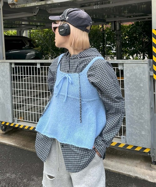 Alley Tokyo（アリートーキョー）の「ペプラムニットキャミ（その他トップス・レディース・レッド/オフホワイト/ブルー・FREE）」の21枚目の写真