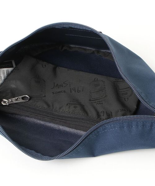 JANSPORT（ジャンスポーツ）の「ジャンスポーツ  SWING WAISTPACK_スウィングウエストパック_ネイビー（ボディバッグ/ウエストポーチ・レディース・その他・ONE SIZE）」の4枚目の写真