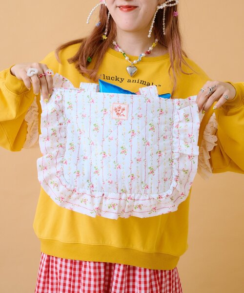 w closet（ダブルクローゼット）の「【あみこ企画】花柄キルティングバッグ（トートバッグ・レディース・レッド・FREE）」の3枚目の写真