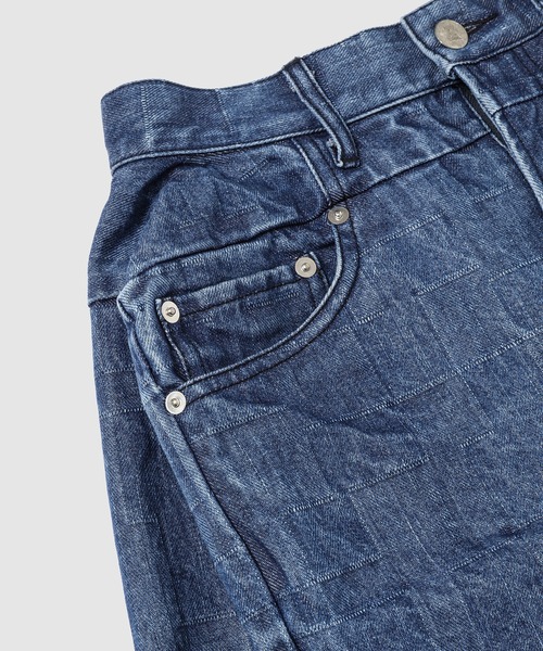 ANREALAGE（アンリアレイジ）の「BOX DENIM PANTS（デニムパンツ・メンズ・インディゴブルー/ブルー系その他・38/46）」の5枚目の写真