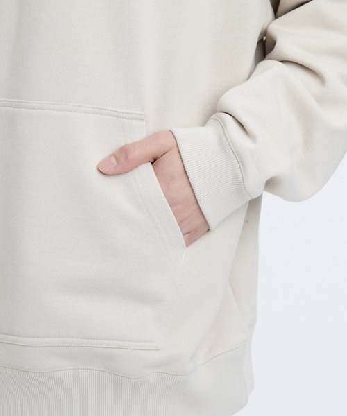 RVCA(ルーカ)の「RVCA メンズ UTILITY SERVICE HD パーカー 【2025年秋冬モデル】 @autumn/ルーカバックプリントロゴプルオーバーパーカー・フーディー(パーカー・メンズ・ブラウン系その他/クリーム/グリーン系その他/ホワイト系その他・SMALL/MEDIUM/LARGE/X-LARGE)」の11枚目の写真