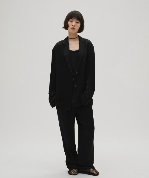TODAYFUL(トゥデイフル)の「Satin Easy Pants(その他パンツ・レディース・キナリ/ダークブラウン/ブラック・36inch/38inch)」の6枚目の写真