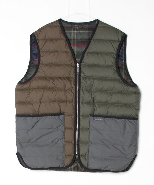 Barbour（バブアー）の「リバーシブル ダウン ライナー（ダウンベスト・メンズ・ブラック/オリーブ・40/38/36/42）」の2枚目の写真