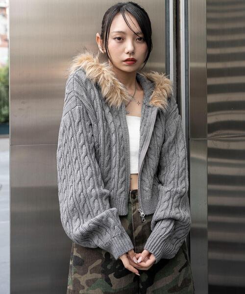 セール】WEGO/【25年秋冬新作】フェイクファー付きケーブルニット