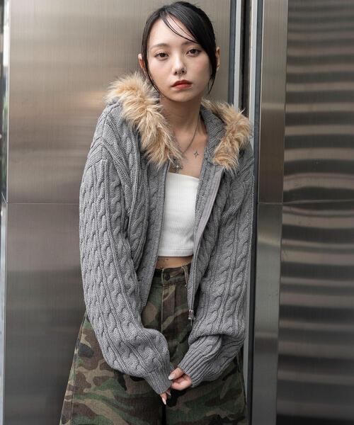 セール】WEGO/【25年秋冬新作】フェイクファー付きケーブルニット